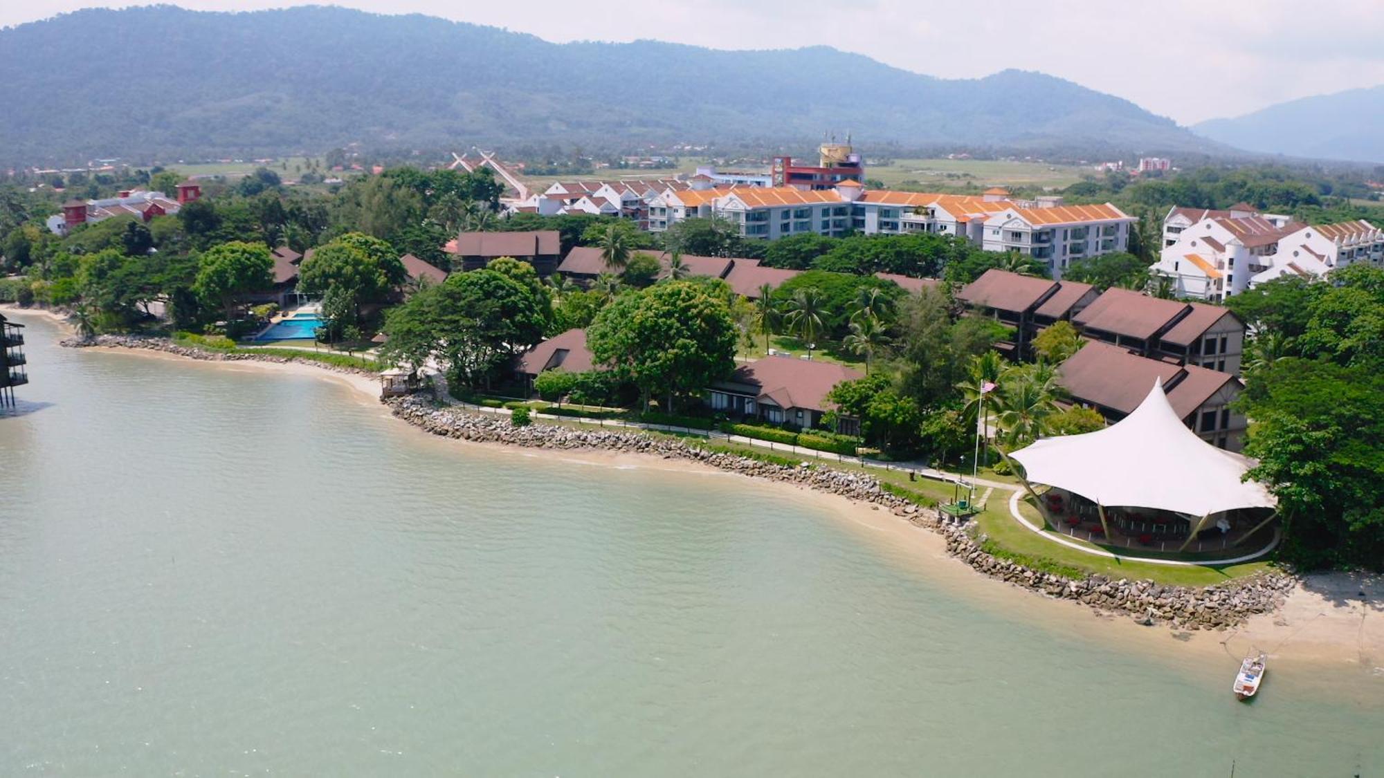 Ombak Villa Langkawi Pantai Cenang  Ngoại thất bức ảnh
