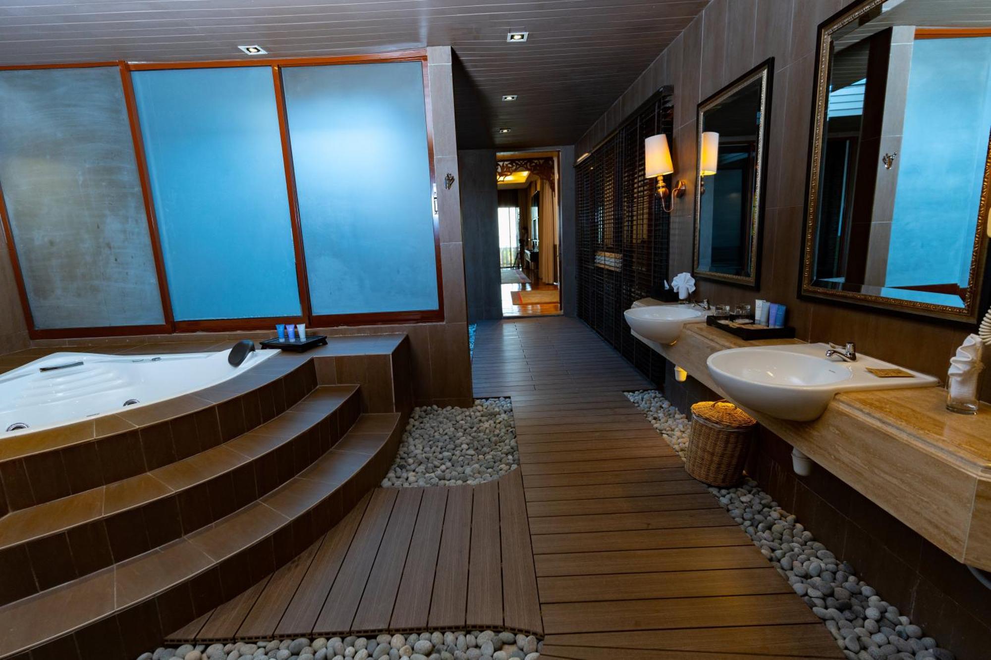 Ombak Villa Langkawi Pantai Cenang  Ngoại thất bức ảnh